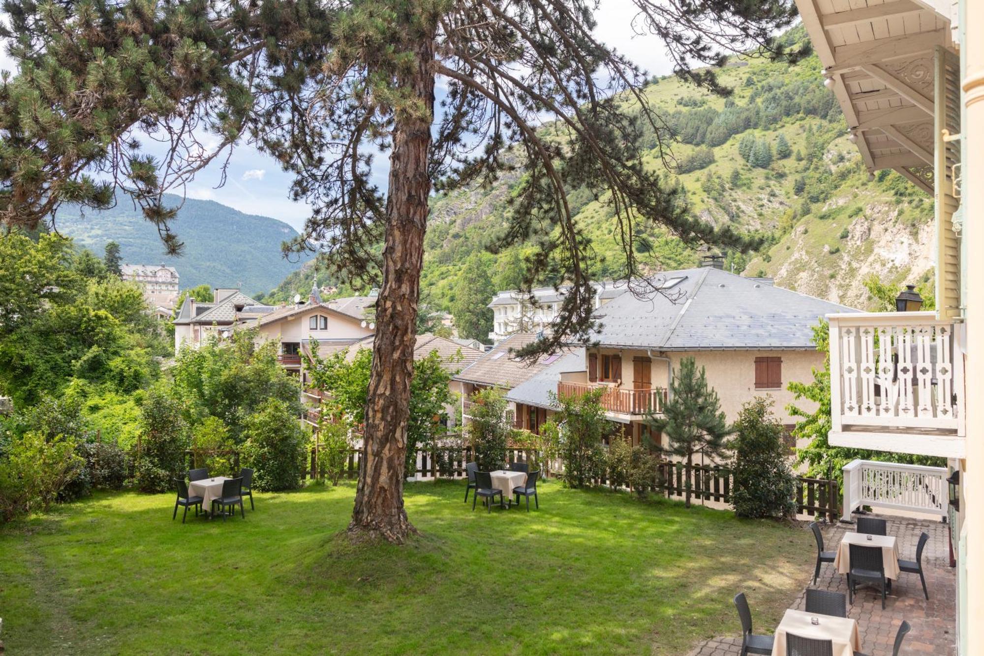 Hotel Chalet-hôtel Le Belvédère 3*